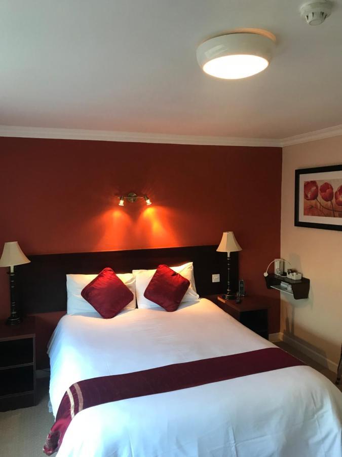 Fernhill Lodge Carrigaline Buitenkant foto